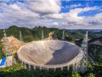 Vista a&eacute;rea del telescopio esf&eacute;rico de apertura de quinientos metros (FAST) de China.