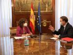 Archivo - La ministra de Hacienda, Mar&iacute;a Jes&uacute;s Montero, durante un encuentro con el presidente de la Generalitat valenciana, Ximo Puig