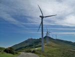 Archivo - Molinos de viento en el monte Oiz (Bizkaia)