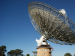 Los investigadores utilizaron dos radiotelescopios. Uno de ellos, era el Radiotelescopio Parkes de CSIRO de Australia.