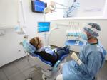 El 21% de los valencianos tiene miedo de ir al dentista debido a la COVID-19, seg&uacute;n una encuesta