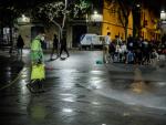 Aglomeraciones y botellones en la calle en el segundo fin de semana sin estado de alarma en Barcelona