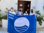 Turismo.-La Junta entrega a Moj&aacute;car las seis banderas azules con que se han distinguido sus playas