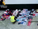 La Guardia Civil interviene 2.000 art&iacute;culos falsificados en mercados e investiga a siete personas