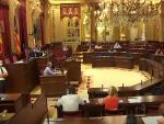 El Parlament rechaza que Garrido explique las peticiones al TS tras anular el toque de queda