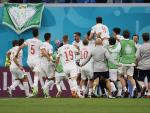 Los jugadores de Espa&ntilde;a celebran la victoria ante Suiza en la Eurocopa