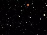 La estrella SMSS J200322.54-114203.3. (centro, con punto de mira) en la esquina sureste de la constelaci&oacute;n de Aquila (el &Aacute;guila) cerca de la frontera con Capricornio y Sagitario.
