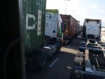Los transportistas dejan de prestar servicio de forma indefinida a la terminal APM del Puerto de Valencia