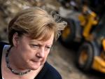 La canciller alemana, Angela Merkel, en Schuld, una de las zonas m&aacute;s afectadas por las inundaciones.