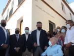 Ayuntamiento rinde homenaje al orfebre Juan Borrero y los capataces Ariza nombrando dos v&iacute;as en Triana