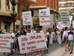 Vecinos de Torre la Sal se manifiestan en Castell&oacute; contra la &quot;expoliaci&oacute;n y derribo&quot; de sus viviendas
