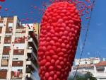 Bu&ntilde;ol lanza un juego de realidad virtual y 2.000 globos rojos al aire para &quot;mantener viva&quot; su Tomatina