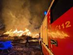 El incendio en la f&aacute;brica de compostaje en Sanse provocado por un rayo arder&aacute; al menos durante cinco d&iacute;as
