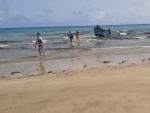 Dos cayucos con 76 personas alcanzan la costa de Lanzarote