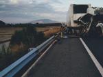 Fallece un hombre en un accidente de tráfico entre dos camiones en Totana