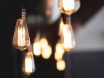 Combate las subidas del precio de la luz con bombillas inteligentes de bajo consumo.