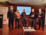 Pello Lizarralde, Anjel Lertxundi y Joxan Elosegi, Premios Euskadi de Literatura 2021 en las modalidades de euskera