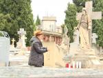 El cementerio de la Almudena recibe visitantes de cara al Día de Todos los Santos