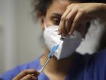 Los centros de salud de Mallorca abrirán dos fines de semana para vacunación combinada contra gripe y COVID-19