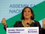 La l&iacute;der de los comunes y alcaldesa de la capital catalana, Ada Colau, inaugurando la III Asamblea Nacional en Barcelona de Catalunya en Com&uacute;.