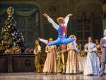 A scene from The Nutcracker by The Royal Ballet @ The Royal Opera House, Covent Garden, London.
(Opening 08-12-15)
©Tristram Kenton 12/15
(3 Raveley Street, LONDON NW5 2HX TEL 0207 267 5550  Mob 07973 617 355)email: tri