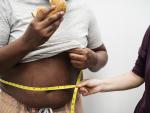 Imagen de una persona con sobrepeso.