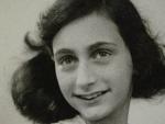 Detalle de la &uacute;ltima fotograf&iacute;a conocida de Anne (Ana) Frank, tomada en mayo de 1942, para un pasaporte.