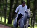 Kim Jong Un a caballo en la pel&iacute;cula '2021, el gran a&ntilde;o de la victoria'.