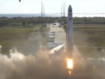 Momento del despegue del Rocket 3.3, de la compa&ntilde;&iacute;a Astra Space, en Cabo Ca&ntilde;averal, Florida (EE UU).