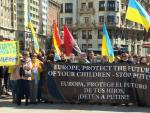 Ucranianos en Espa&ntilde;a se concentran en apoyo a su pa&iacute;s y &quot;por la paz&quot;