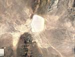 La famosa &Aacute;rea 51, en pleno desierto de Nevada, Estados Unidos, es uno de los lugares preferidos por los amantes de la teor&iacute;a de la conspiraci&oacute;n y el fen&oacute;meno OVNI. Propiedad del Gobierno estadounidense, en Google Maps se puede ver poco.