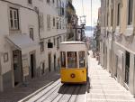 Los tradicionales tranv&iacute;as de Lisboa son una de sus principales atracciones.