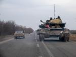 Un tanque del ejército ruso en las afueras de Mariúpol, Ucrania, el 29 de marzo de 2022.