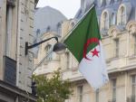 Bandera de argelia en la Embajada de Argelia en Par&iacute;s, Francia.