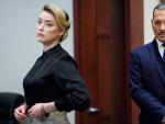 Los actores Amber Heard y Johnny Depp, en el octavo d&iacute;a del juicio.