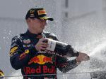 Verstappen celebra su victoria en el GP de Espa&ntilde;a