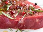 La carne roja est&aacute; recomendada tanto en el hipertiroidismo como en el hipotiroidismo.