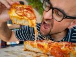 Pizza Detroit: masa gruesa y esponjosa, mucho queso y el sabor que t&uacute; quieras