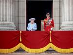 La reina Isabel II, durante el desfile por su Jubileo de Platino.