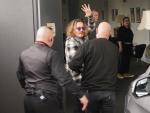 Johnny Depp en su llegada a la sala Sage Gateshead para actuar con Jeff Beck.