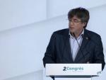 Puigdemont pide a la nueva direcci&oacute;n del partido no renunciar a la independencia