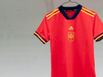 Camiseta de la selecci&oacute;n espa&ntilde;ola para la Eurocopa Femenina.