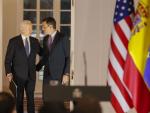 El presidente de Estados Unidos, Joe Biden, junto al presidente del gobierno de Espa&ntilde;a, Pedro S&aacute;nchez, en el Palacio de la Moncloa.
