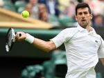 Novak Djokovic, durante su primer partido de 2022 en Wimbledon.
