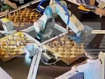 Un robot le rompe el dedo a un ni&ntilde;o de siete a&ntilde;os con el que jugaba en un torneo de ajedrez