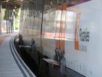 Un tren de Rodalies Renfe parado en la estaci&oacute;n de Rub&iacute; (Barcelona).