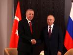 El presidente turco, Recep Tayyip Erdogan, y su hom&oacute;logo turco, Vlad&iacute;mir Putin.