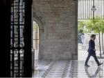 El president del Govern catal&aacute;n, Pere Aragon&egrave;s, en los pasillos del Palau de la Generalitat.