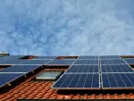 El autoconsumo fotovoltaico es predominante, aunque tambi&eacute;n existen sistemas e&oacute;licos.
