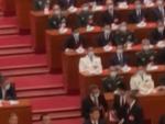 El expresidente de China, Hu Jintao, ha sido escoltado fuera del Palacio del Pueblo